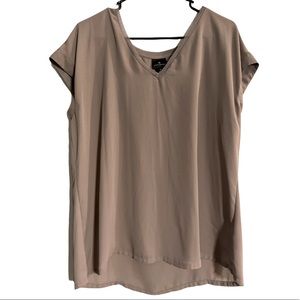 Worthington Short Sleeve Blouse Size Large Taupe Color